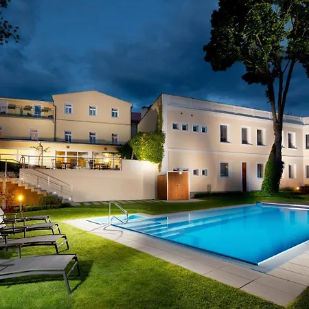 Hotel Reza-2