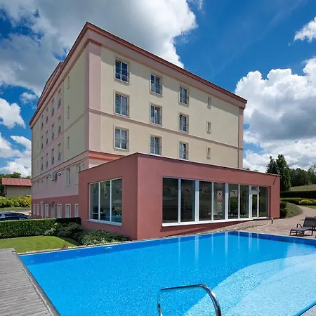 Francis Palace-3